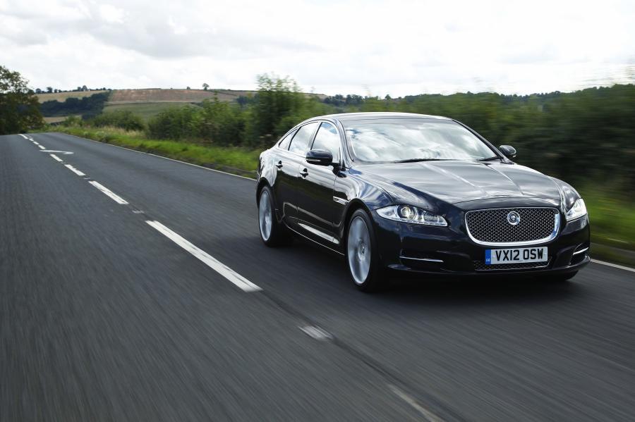  Jaguar XJ 2012 года  (UK) (фото 99 из 121)